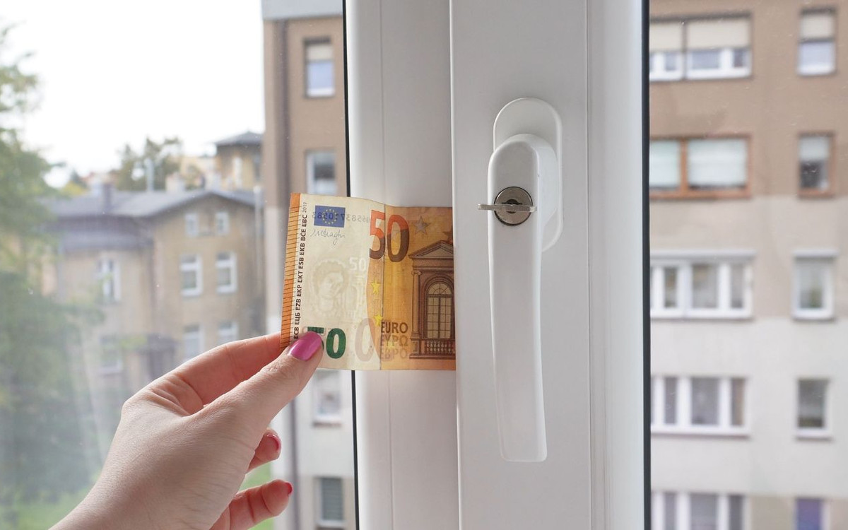 Zmień tryb okna na zimowy. Oszczędzisz na ogrzewaniu!